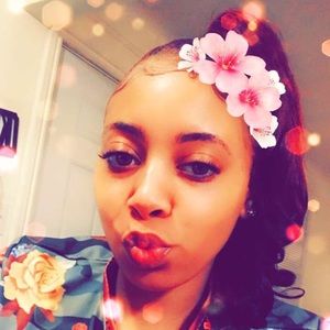 Meet your Posher, Tiffany